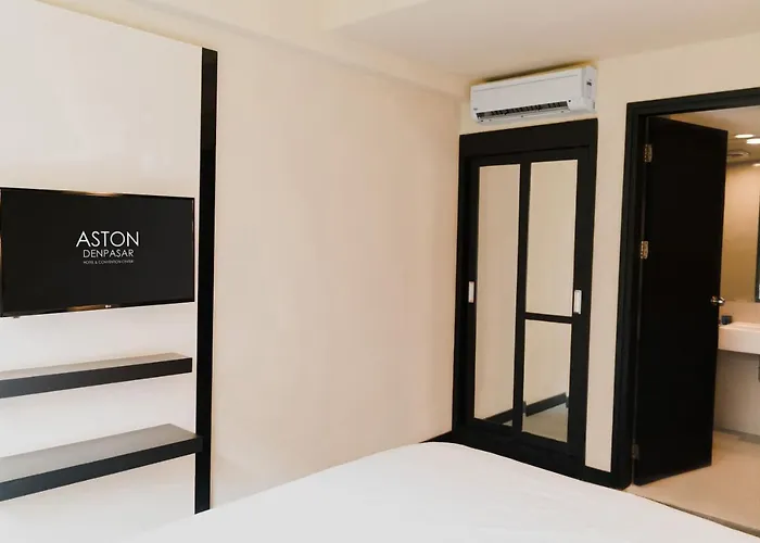 ホテル Aston & Convention